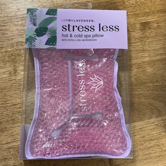 Shiatsu Foot Roller and Hot/Cold Spa Pillow - Picture 4 of 5